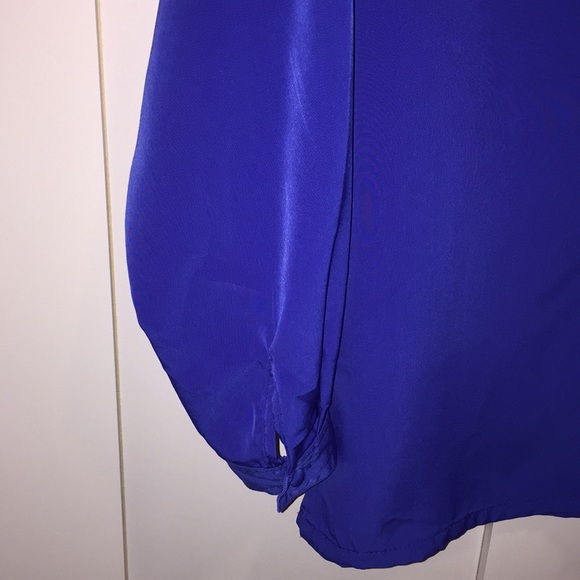 Women’s blue blouse. - Picture 5 of 6